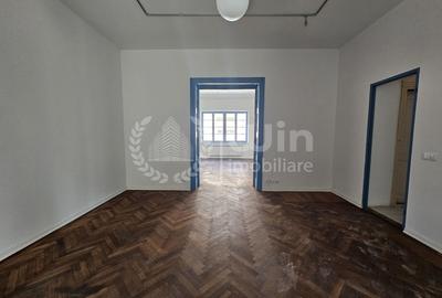 Casa pretabila pentru birou sau clinica | 10 camere | Andrei Muresanu - 3