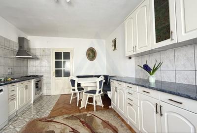 Apartament modern 3 camere cu balcoan terasa și curte comuna in Strand - 4