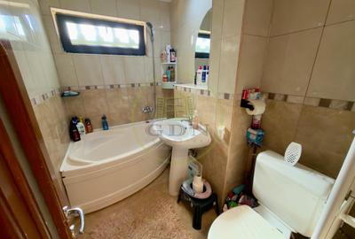 Apartament 3 camere, decomandat, 67.91 mp, cartier Rovine, zona Scoala 21 - 9