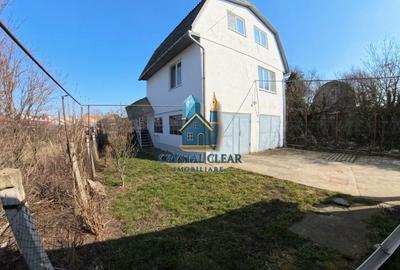 Două case în curte comună, 6 camere + 385 teren - zona semicentrală - 16
