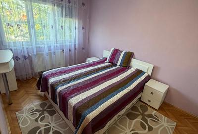 Apartament cu 3 camere semidecomandat în Cetății