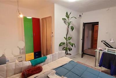 Apartament spatios la casa cu gradina,Cisnadie,comision 0 - 7