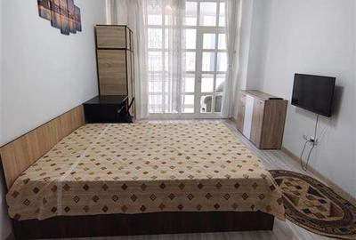 Apartament cu 3 camere decomandat, mobilat în Cug