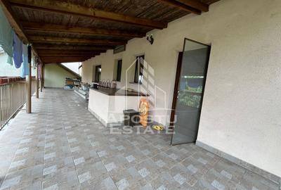 Casa individuala , 4 camere,2 bai, garaj, acces auto, 575 teren - 3