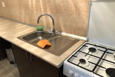 Chirie ap.1 camera , decomandat, amenajat-zona Lic.Unirea-la 10 min de UMF - 11