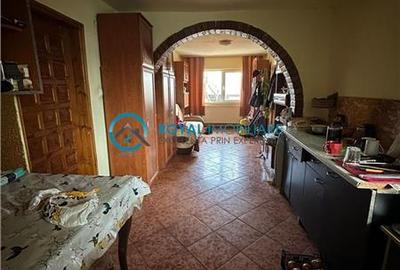Royal Imobiliare - Vanzare Vila Baicoi - 10