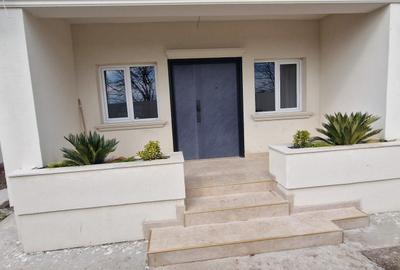 Casa situata in Lumina zona baza sportiva - 1