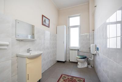 Vila 16 Camere de vanzare Unirii Primaria Sector 3 - 16