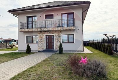 Casă individuală de vânzare în Apahida - construcție nouă, la cheie - 1