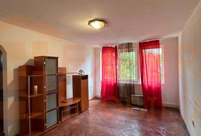 Apartament 2 camere de vanzare, situat in zona Tomis II - 11