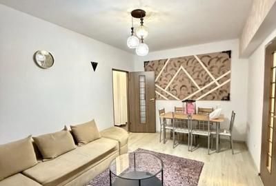 Apartament cu 3 camere semidecomandat, mobilat în Romană
