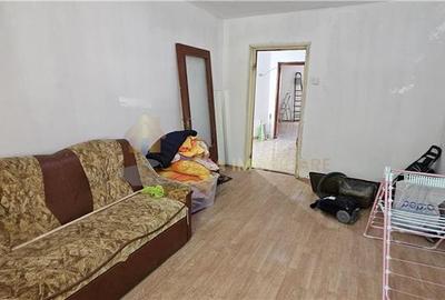 APARTAMENT 3 CAMERE ZONA PIETEI ION MESTER