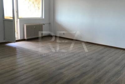 Apartament cu 4 camere decomandat în Pantelimon