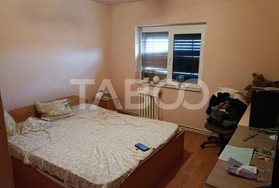 Apartament decomandat 3 camere 68 mp utili balcon Cetate Alba Iulia