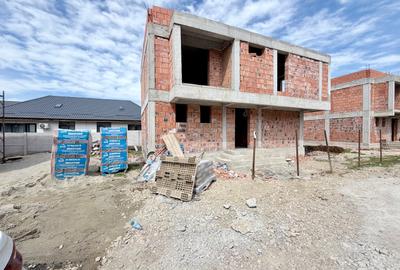 Casa individuala noua P+1. 4 cam. Teren 323 mp - 2