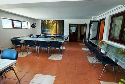 Vanzare pensiune in statiunea  Predeal-Cioplea 15 camere - 10