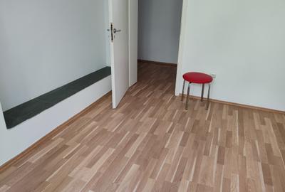 Apartament 3 camere liber la vanzare zona Colinei - 10