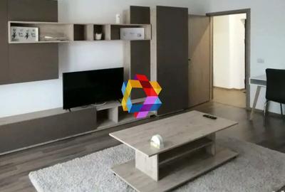 Apartament cu 2 camere decomandat, mobilat în Tractorul