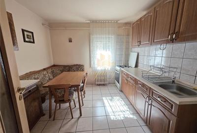 Apartament cu 2 camere semidecomandat, mobilat în Soarelui