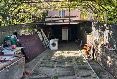 Casa S+P+1+M si teren 2500 mp in Roman, langa Mariko Inn - 2