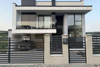 Casă individuală cu 4 camere în Mănăștur