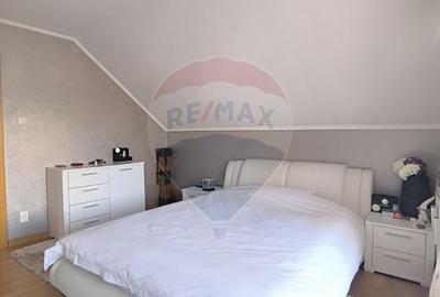 Casă de vanzare - 28