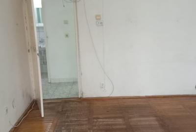 Apartament 3 camere decomandat, Bulevardul Decebal - 15