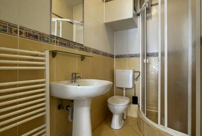 Apartament 4 camere, 2 balcoane, garaj si boxa pe str. Cometei - 6
