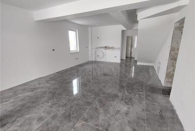 Duplex cu 3 camere în Moșnița Nouă