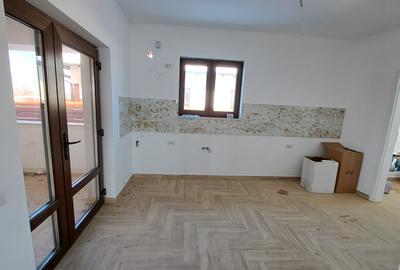 CASA 4 CAMERE CU SUPRAFATA GENEROASA IN  STIL NEOROMANESC - 36