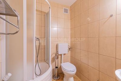 Vila in Poiana Brasov cu teren generos 1600mp, 2 corpuri, comision 0 - 17