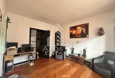Apartament cu 3 camere semidecomandat, mobilat în Iosefin