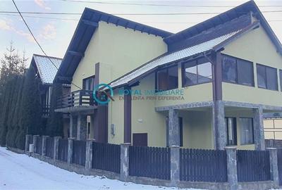 Casă individuală cu 6 camere în Poiana Țapului