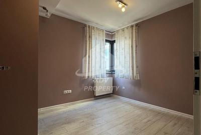 Apartament 4 camere decomandat , 2 bai, 2 balcoane,  90mpu , Parcare - 10