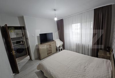 Apartament 3 camere decomandat - renovat, zona Nicolina - 2