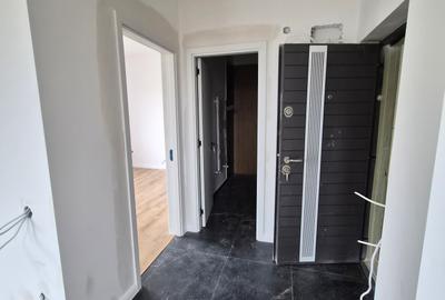 Apartament cu 2 camere decomandat în Haliu