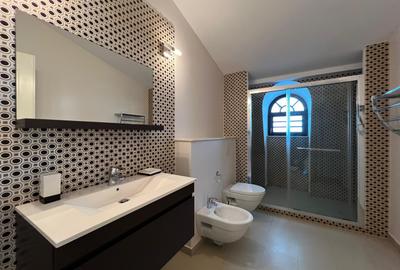 VILA DEOSEBITA / SPATII GENEROASE / CURTE PROPRIE - 48