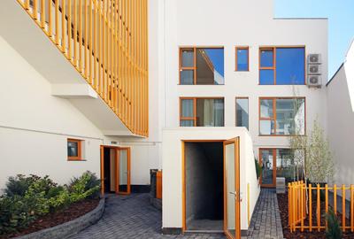 Apartament cu 3 camere decomandat în Domenii