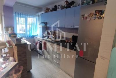 Apartament cu 2 camere semidecomandat, mobilat în Florești