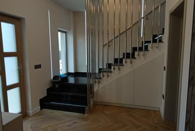 Casă cu 4 camere în Popas Păcurari