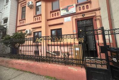 Apartament cu 2 camere decomandat, mobilat în Cișmigiu