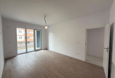Apartament cu 3 camere decomandat în Girocului