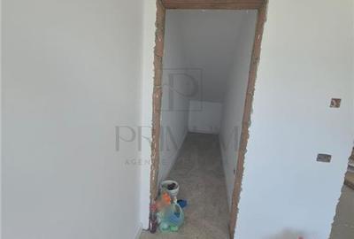Duplex in spate la Kaufland - 3 dormitoare - bucatarie inchisa - debara - spatii - 15