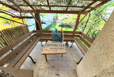 Casă 2 camere + teren 1700 mp - zona Platoul Cornești, str. Trebely - 12