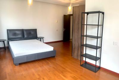 Apartament 3 camere- terase 40 m.p.-loc de parcare - 12