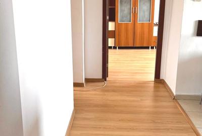 Apartament 3 camere 70mp zona Spital 60.000eur neg - 9