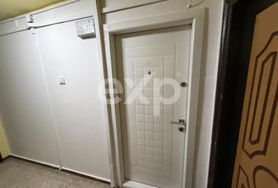 3 camere 68 mp 8 min metrou Titan bloc reabilitat centrala proprie parc 3 min - 2