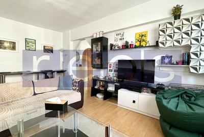 Apartament cu 3 camere semidecomandat, mobilat în Titan