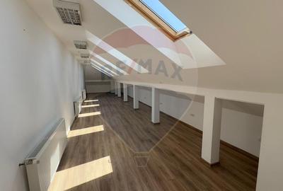 Spațiu de birouri de 40mp de închiriat în zona Orasul Vechi - 1