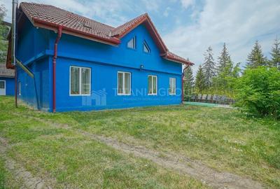 Vila in Poiana Brasov cu teren generos 1600mp, 2 corpuri, comision 0 - 28